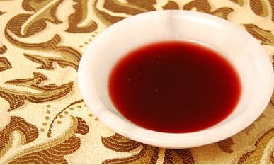 A bowl of fig syrup