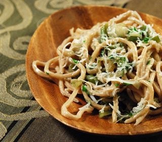 farro pasta alla chitarra with leeks