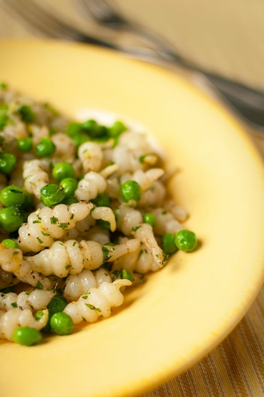 Finished crosnes recipe, with peas