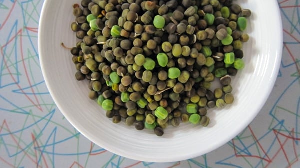 wild peas for drying