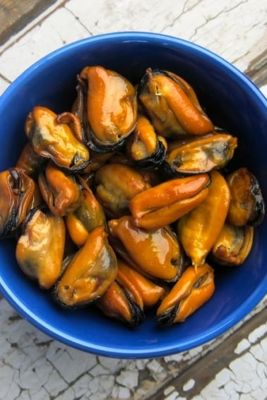 Smoked mussels made at home