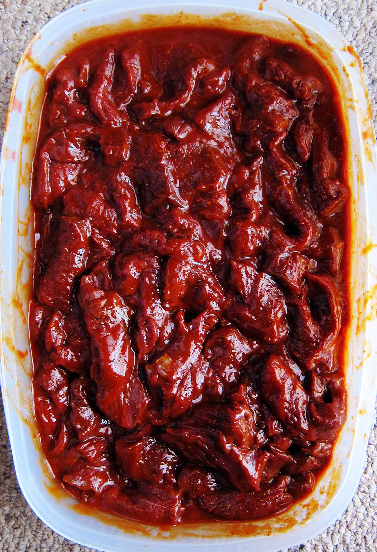 https://honest-food.net/wp-content/uploads/2014/02/chipotle-deer-jerky-marinating.jpg