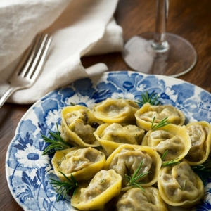 A plate of pigeon tortellini.