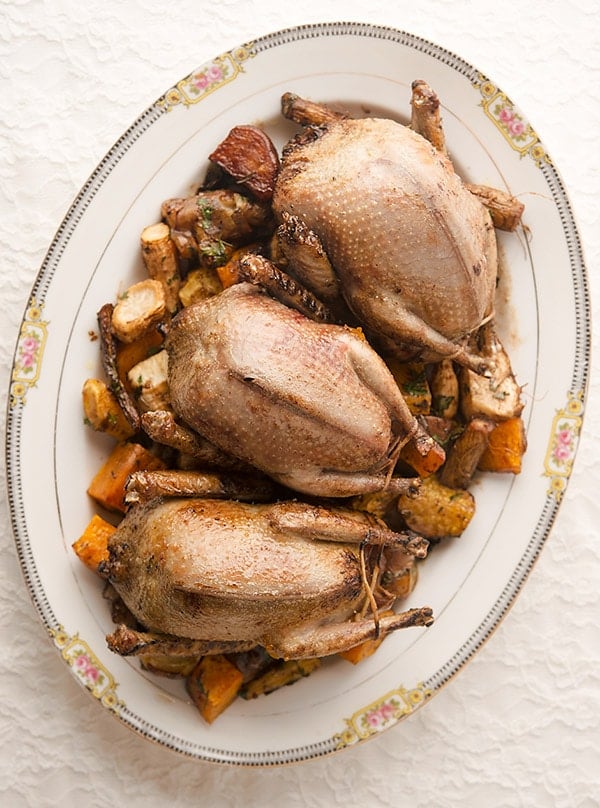 A platter of roast pigeons. 