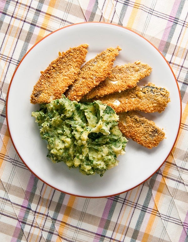 https://honest-food.net/wp-content/uploads/2015/02/fresh-fried-herring.jpg