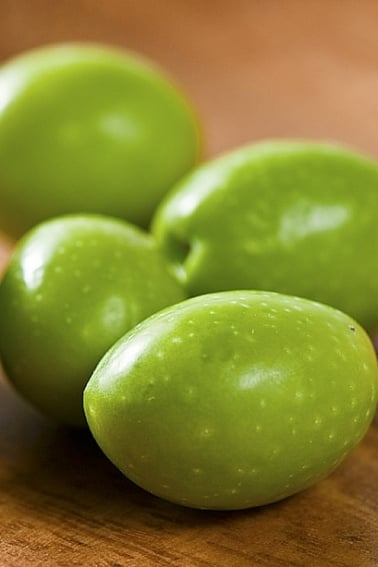 raw green olives