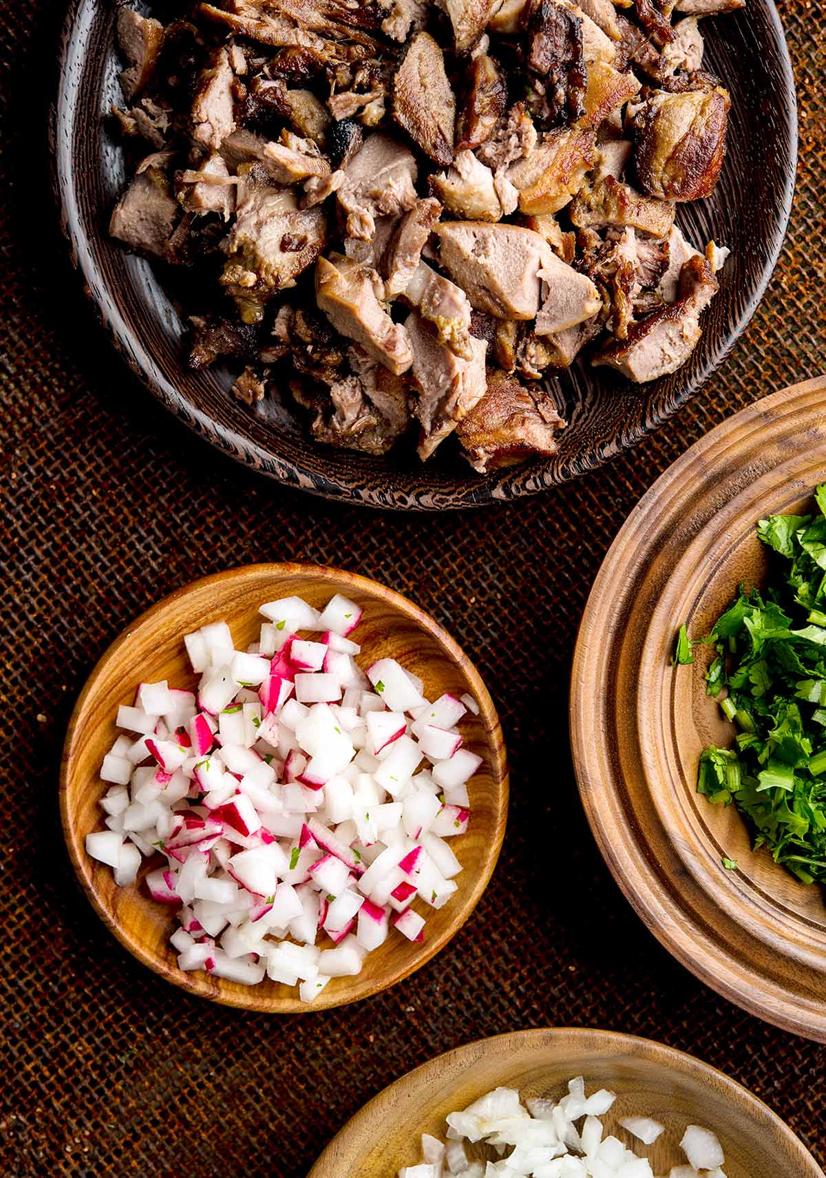 An array of things to make tacos de lengua