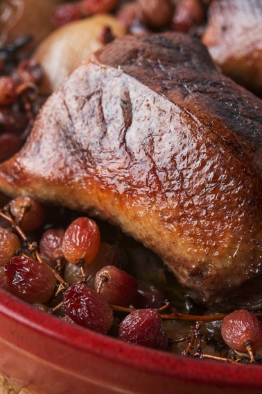 duck with grapes
