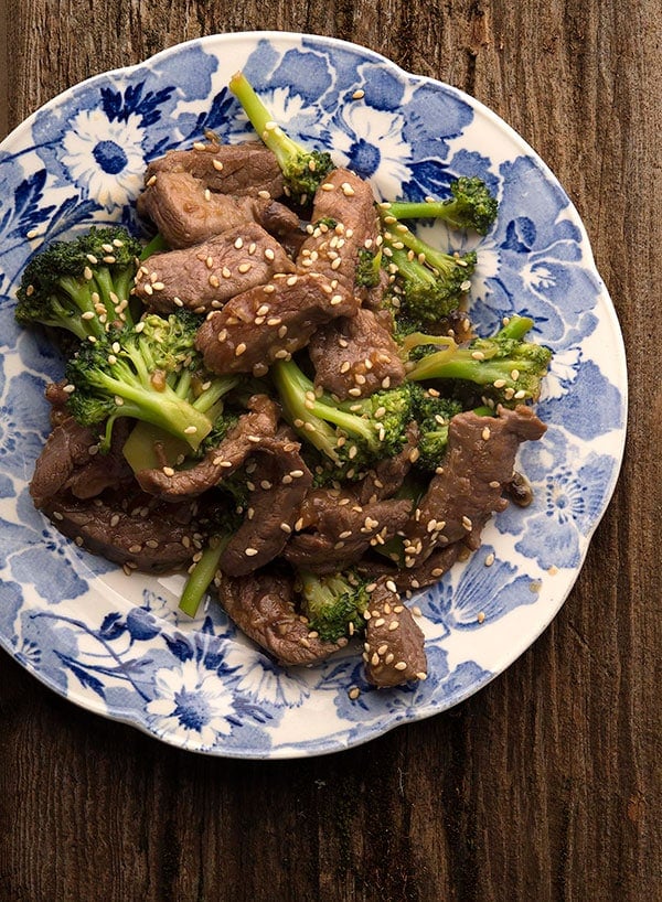 venison and broccoli on a Chinese plate