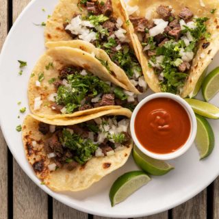 Arrachera tacos on a plate ready to eat