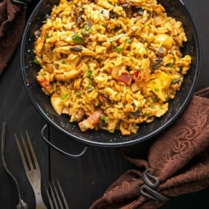 A platter of Spanish mushroom rice