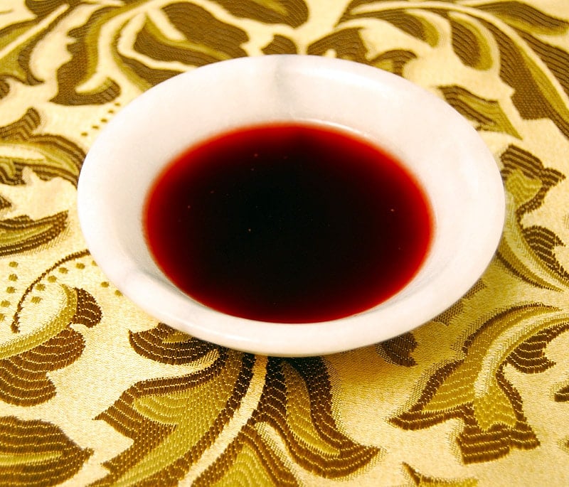 A bowl of fig syrup