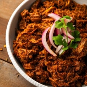 Closeup of a bowl of Sinaloan chilorio.