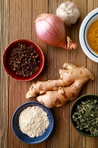 Spices and herbs needed to make niter kibbeh, Ethiopian butter.