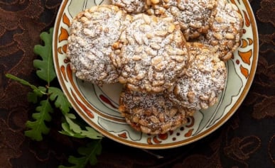 A plate of pine nut cookies.